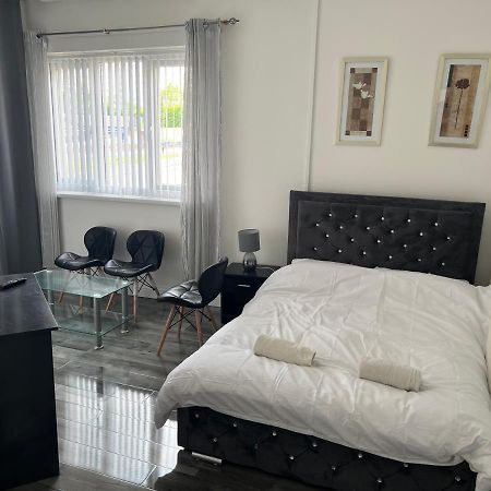 Zams Rooms Stoke-on-Trent Esterno foto