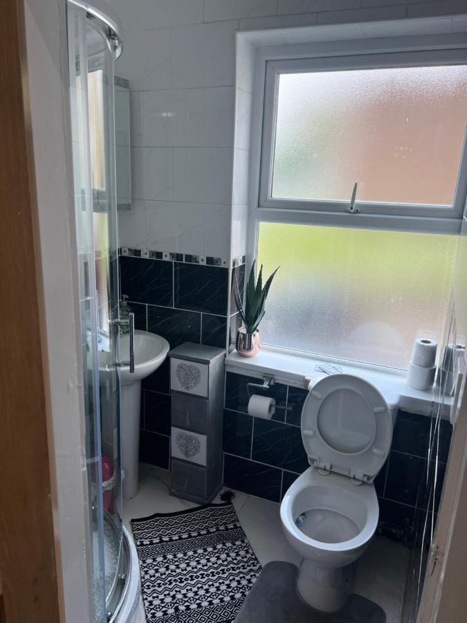 Zams Rooms Stoke-on-Trent Esterno foto